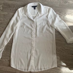 Botton down white blouse